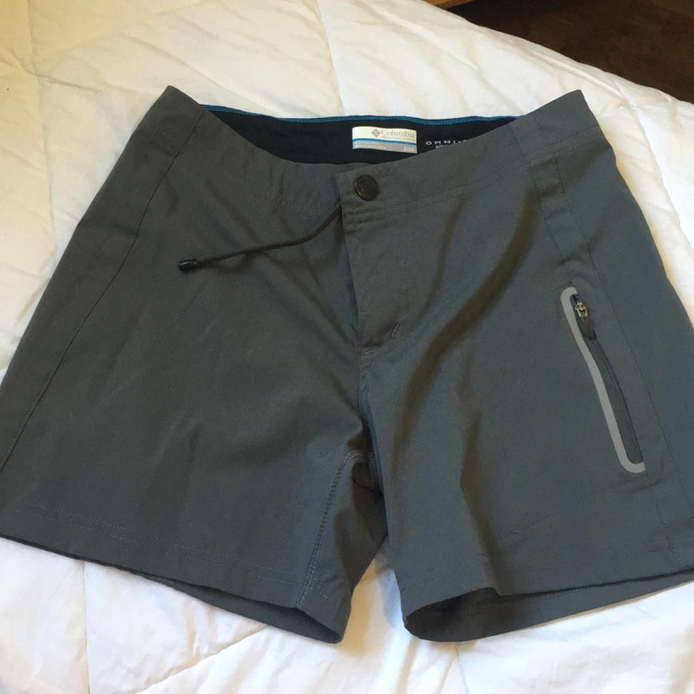 Columbia Omni-Shield Shorts- Size 2